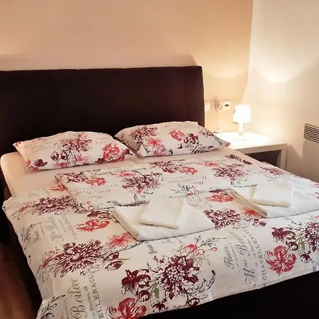 Ferienwohnung Debora Appartement Pula