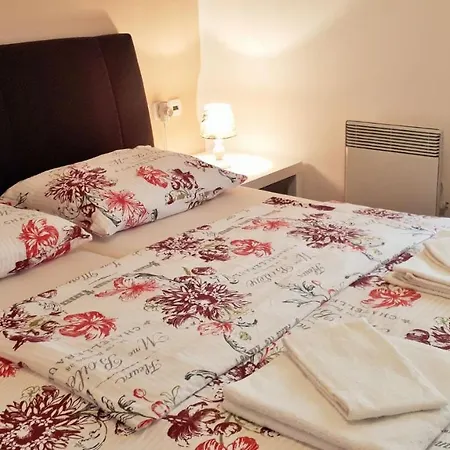 Appartement Ferienwohnung Debora Pula